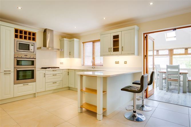 8 Airpark Court, Rathfarnham, Dublin 16
