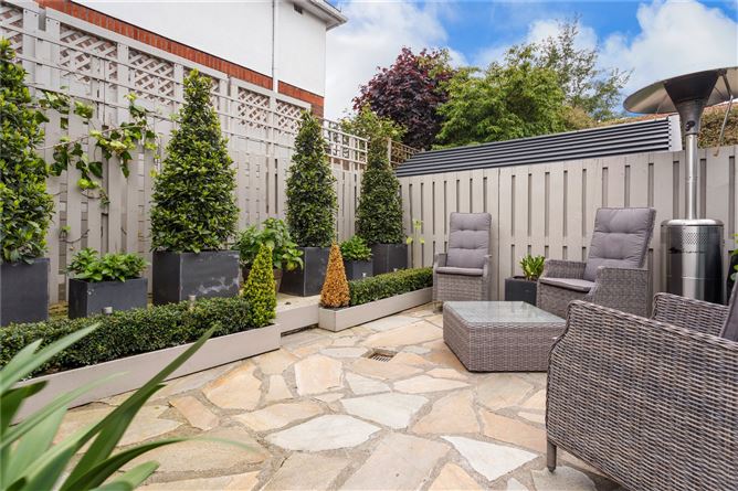 2 The Courtyard, Hollybank Avenue, Ranelagh, Dublin 6