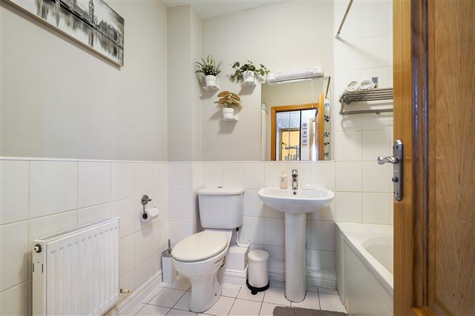 7 Goldsmith Hall Collegewood, Castleknock, Dublin 15