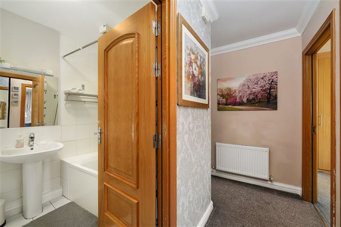 7 Goldsmith Hall Collegewood, Castleknock, Dublin 15