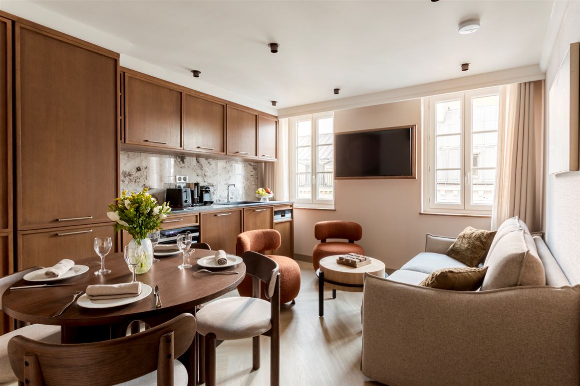 White Dove,Paris,Île-de-France,France