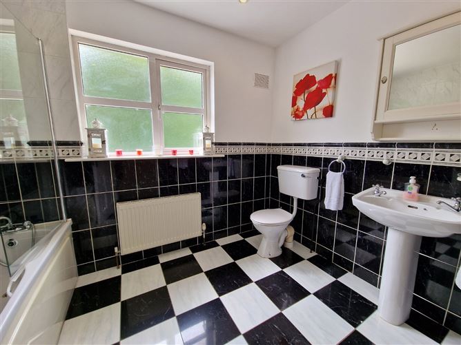 21 Ard Aoibhinn, Limerick Road, Ennis, Co. Clare