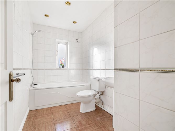 Apt 5A, Roseville Court, Henry Road, Newbridge, Kildare