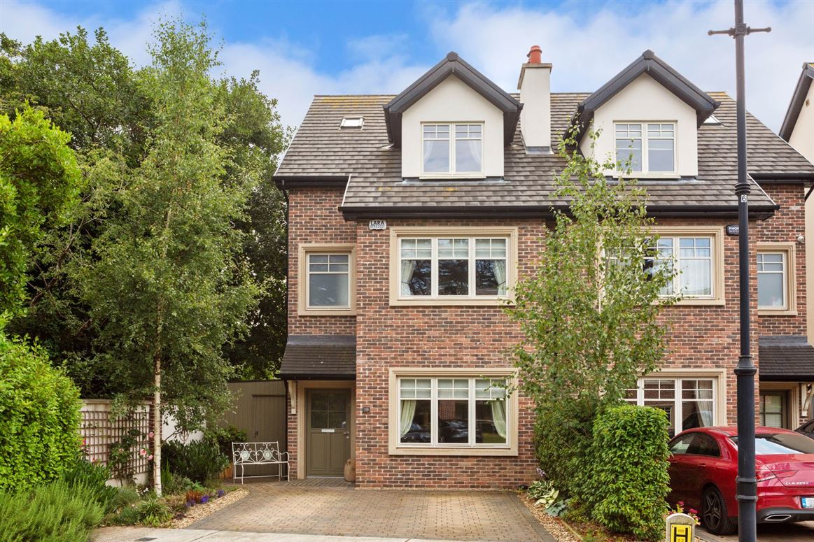 19 Inglenook Wood, Carrickmines