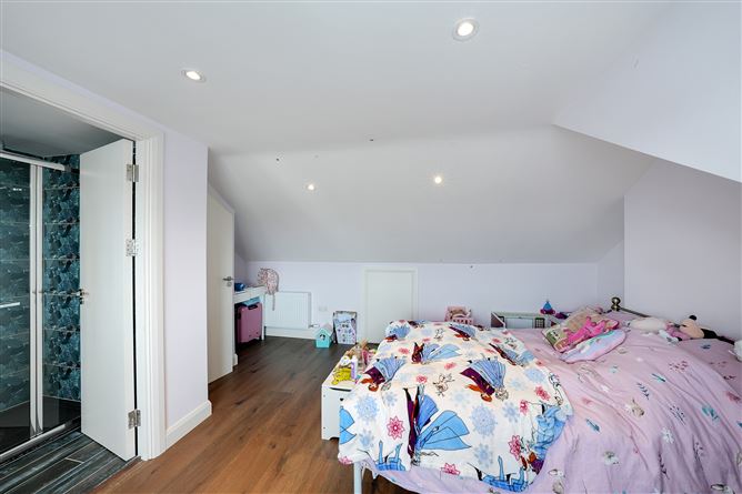 76 Wheatfield Road, Palmerstown, Dublin 20