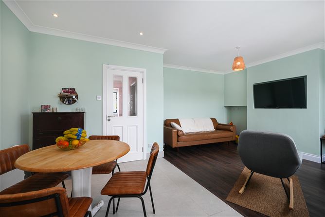 76 Wheatfield Road, Palmerstown, Dublin 20