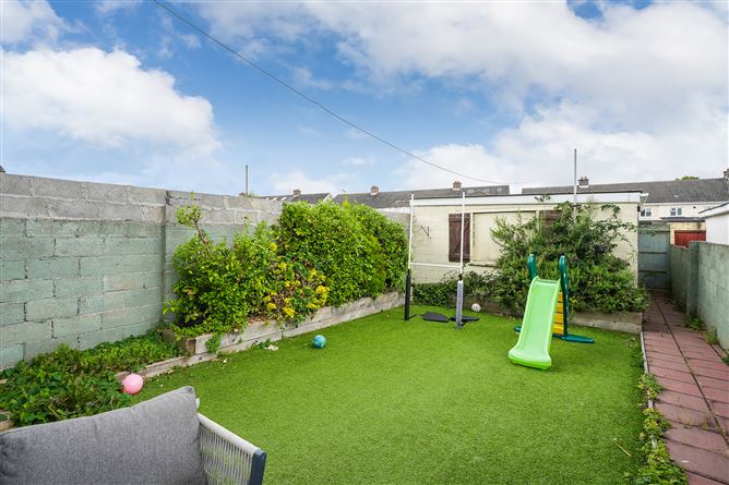 76 Wheatfield Road, Palmerstown, Dublin 20