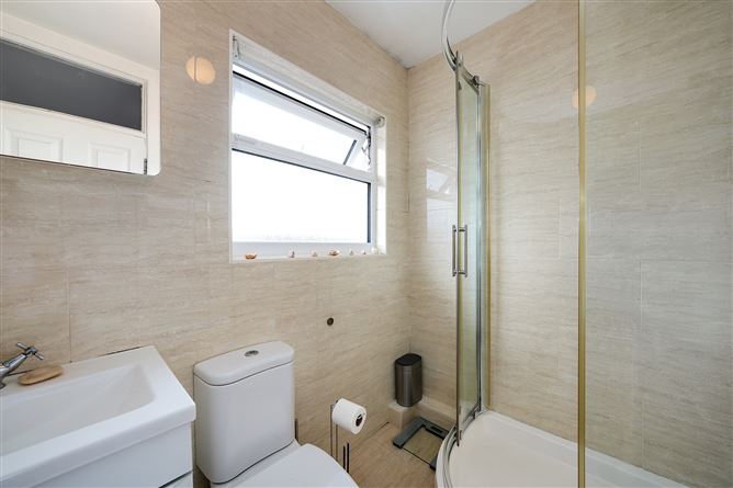76 Wheatfield Road, Palmerstown, Dublin 20