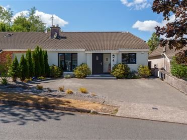 4 Manor Lawn, Thornbury View, Rochestown, Cork