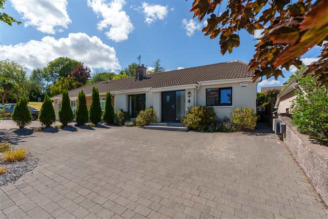 4 Manor Lawn, Thornbury View, Rochestown, Cork