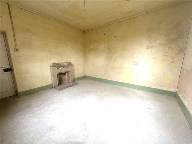 Cloonelly, Moyne, Longford