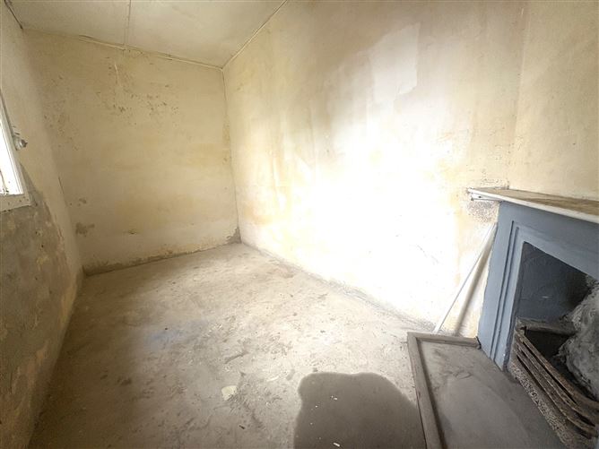 Photo 10 of 19 — Cloonelly, Moyne, Longford