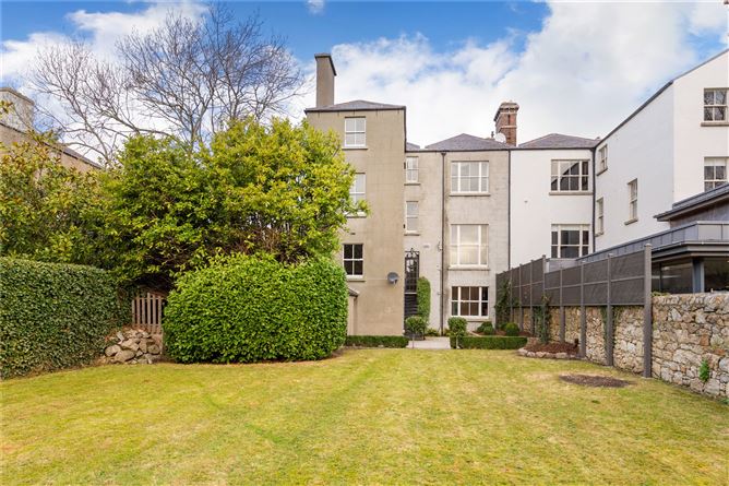 Mulberry, 27 Ailesbury Road, Ballsbridge, Dublin 4