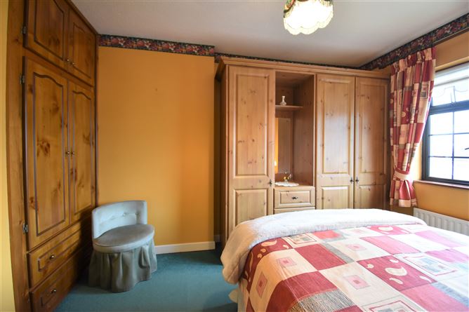 15 Cherryorchard Heights, Enniscorthy, Wexford