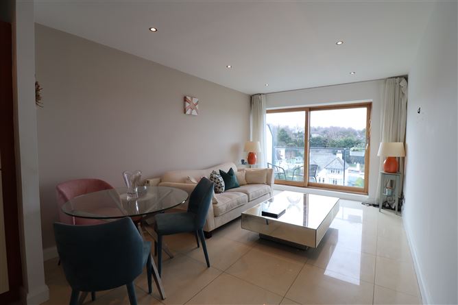 32 Merrion Hall, Mount Merrion Avenue, Blackrock, County Dublin