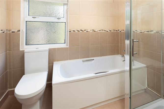 Brook Lodge, Lower Road, Ballinacurra, Midleton, Cork