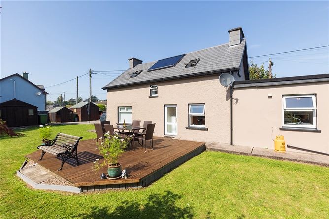 Brook Lodge, Lower Road, Ballinacurra, Midleton, Cork