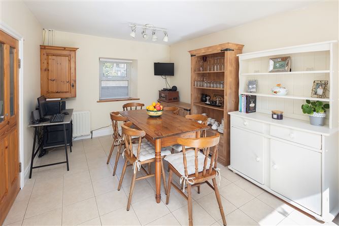 Brook Lodge, Lower Road, Ballinacurra, Midleton, Cork