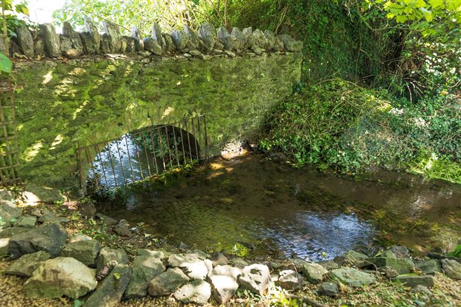 Brook Lodge, Lower Road, Ballinacurra, Midleton, Cork