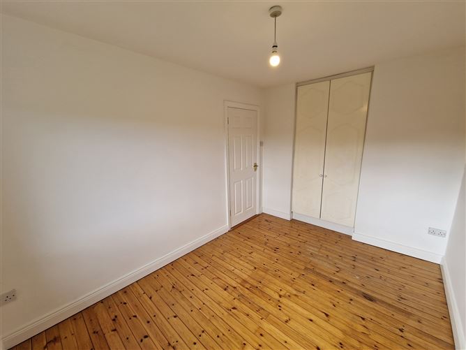 30 Rocklands, Cavan, Cavan