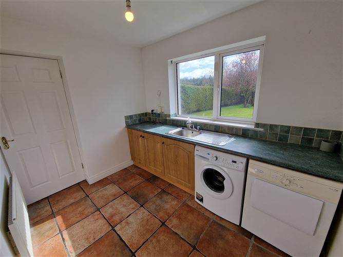 30 Rocklands, Cavan, Cavan