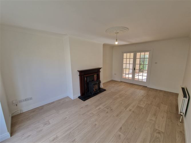 30 Rocklands, Cavan, Cavan