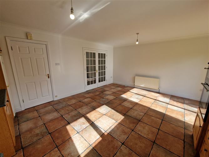 30 Rocklands, Cavan, Cavan