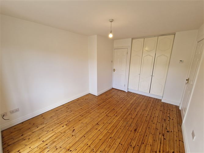 30 Rocklands, Cavan, Cavan