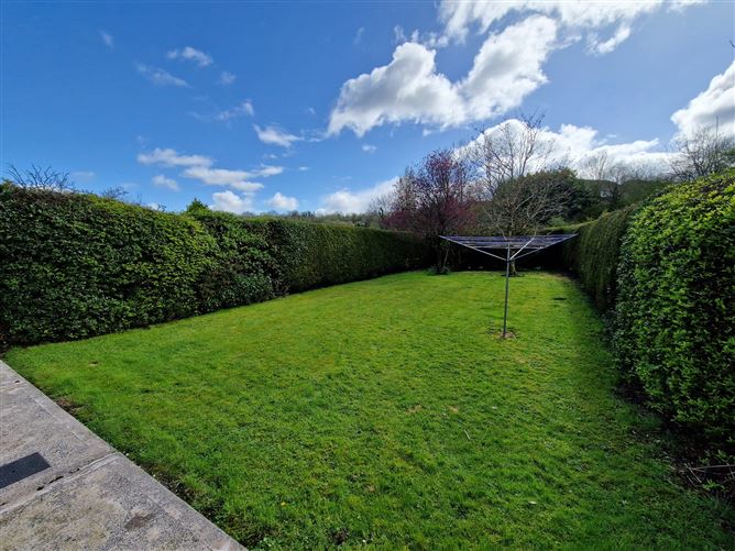 30 Rocklands, Cavan, Cavan