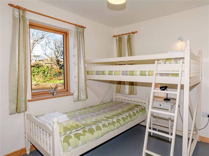 3 Bed in Tramore,Tramore,  Waterford