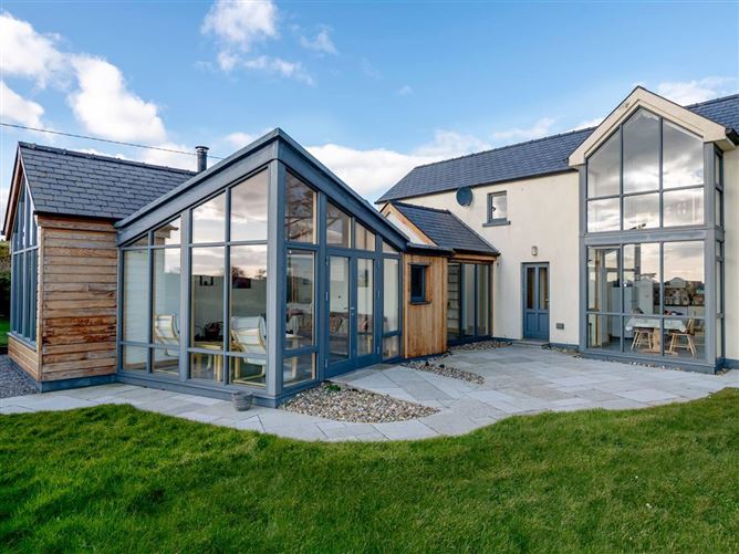 3 Bed in Tramore,Tramore,  Waterford