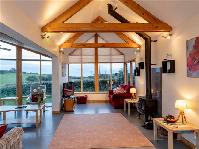 3 Bed in Tramore,Tramore,  Waterford