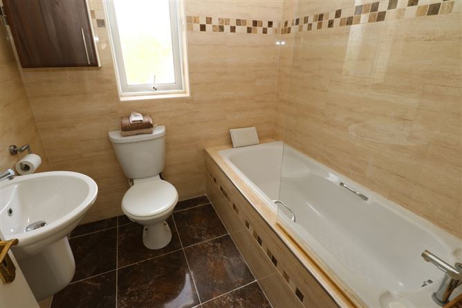 11 The Close, Highlands, Drogheda, Meath