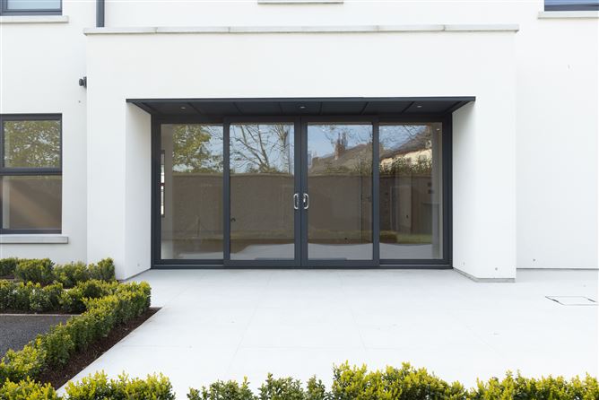 https://photos-a.propertyimages.ie/media/9/2/5/5004529/763addf2-3ad1-4e7c-ac14-bb9a88f553ae_l.jpg