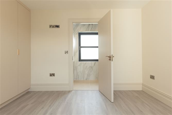 https://photos-a.propertyimages.ie/media/9/2/5/5004529/763addf2-3ad1-4e7c-ac14-bb9a88f553ae_l.jpg