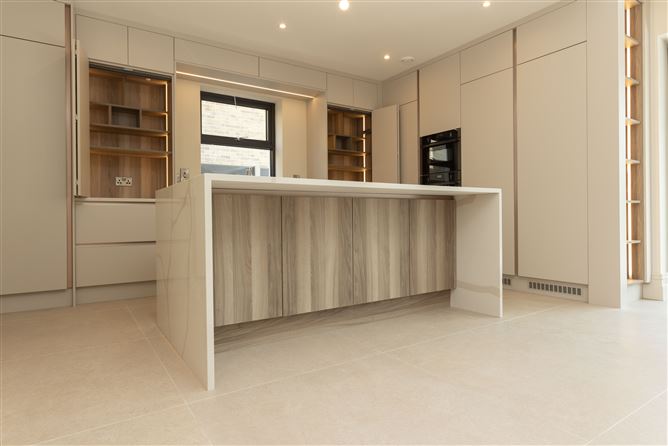 https://photos-a.propertyimages.ie/media/9/2/5/5004529/763addf2-3ad1-4e7c-ac14-bb9a88f553ae_l.jpg