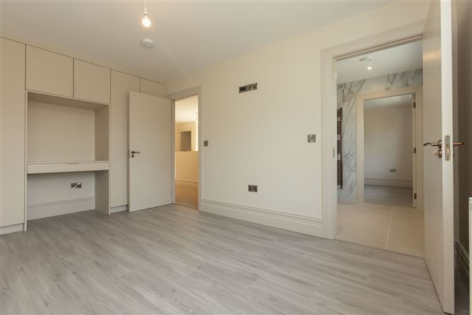 https://photos-a.propertyimages.ie/media/9/2/5/5004529/763addf2-3ad1-4e7c-ac14-bb9a88f553ae_l.jpg