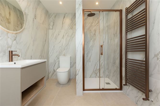 https://photos-a.propertyimages.ie/media/9/2/5/5004529/763addf2-3ad1-4e7c-ac14-bb9a88f553ae_l.jpg