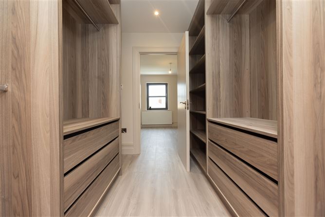 https://photos-a.propertyimages.ie/media/9/2/5/5004529/763addf2-3ad1-4e7c-ac14-bb9a88f553ae_l.jpg