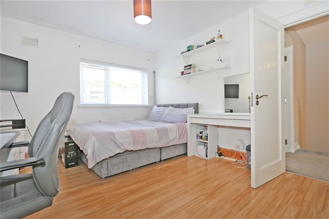 64 Finian Park, Shannon, Co. Clare