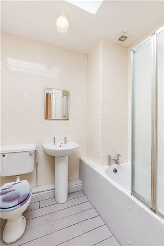 2 Oak View, Santry, Dublin 9