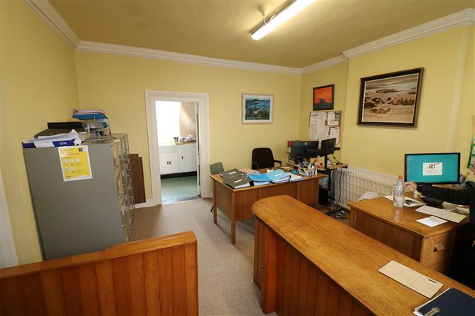 44 Main Street, Carrick-on-Suir, Tipperary