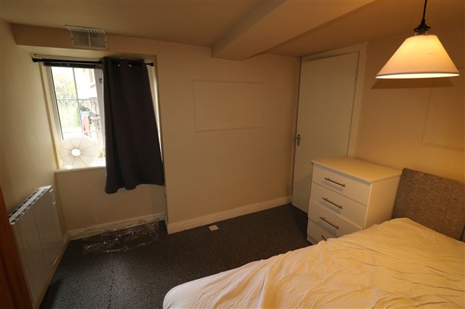 44 Main Street, Carrick-on-Suir, Tipperary