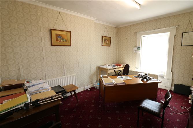 44 Main Street, Carrick-on-Suir, Tipperary