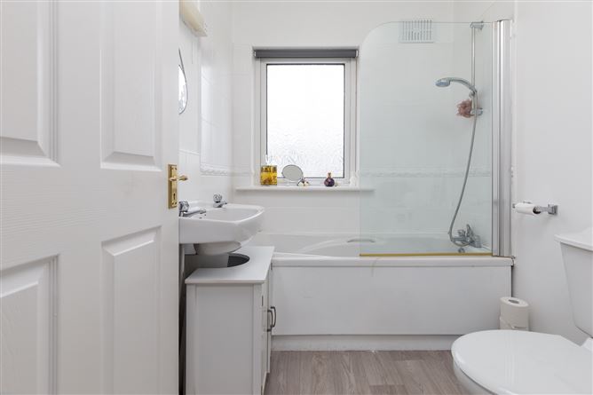 19 Branogue Park, Riverchapel, Co. Wexford