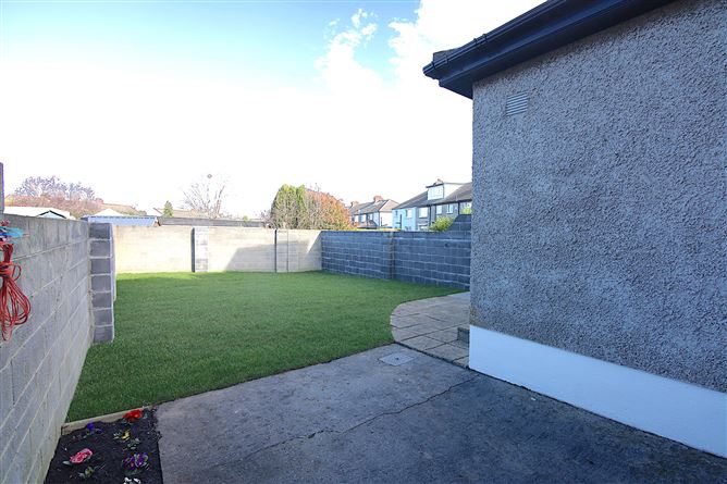 8 Muckross Avenue, Perrystown,   Dublin 12