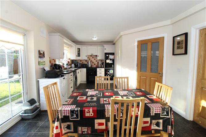 4 Whitefields, Cloghan, Co. Offaly