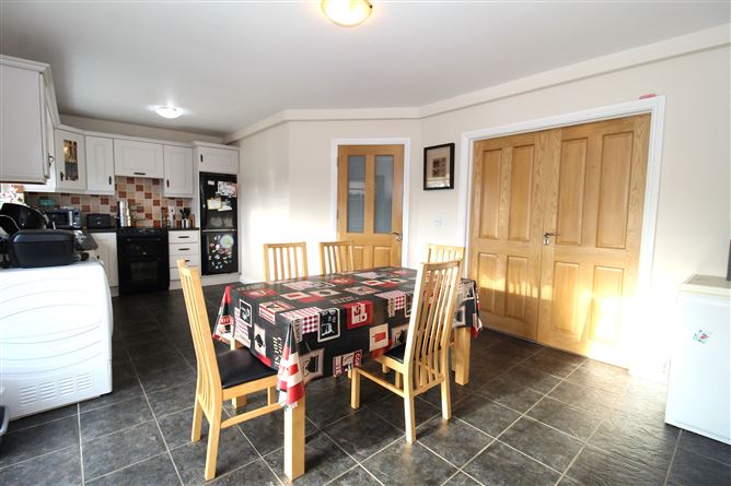 4 Whitefields, Cloghan, Co. Offaly