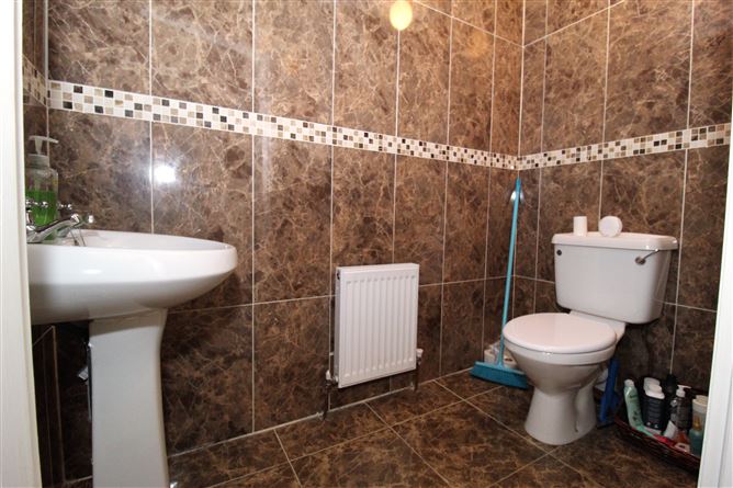 4 Whitefields, Cloghan, Co. Offaly