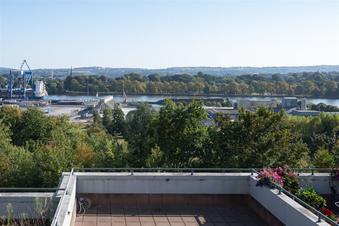 Apt 10, Glenmont, Silversprings, Tivoli, Cork